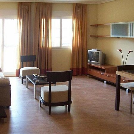 Apartahotel Alcala Centro Alcalá de Henares Zimmer foto